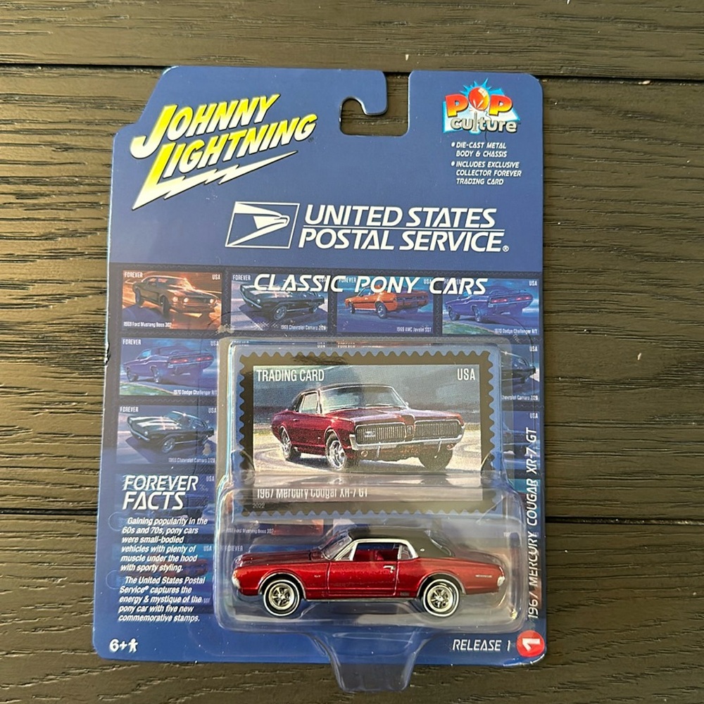 Johnny Lightning classic pony car. 1967 Mercury Cougar XR-7 GT